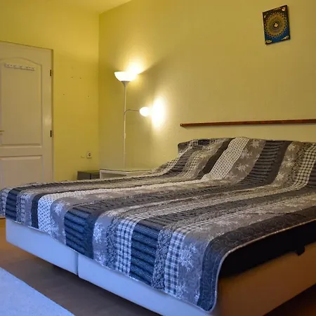 Afrodite Apartmanhaz Villa